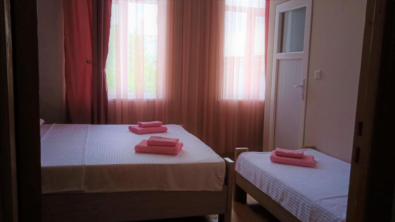 Hotel Sataplia District à Koutaïssi Extérieur photo
